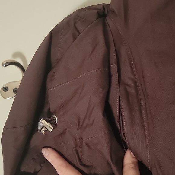 Betty Rides Sample Snowboarding Jacket - Picture 12 of 12